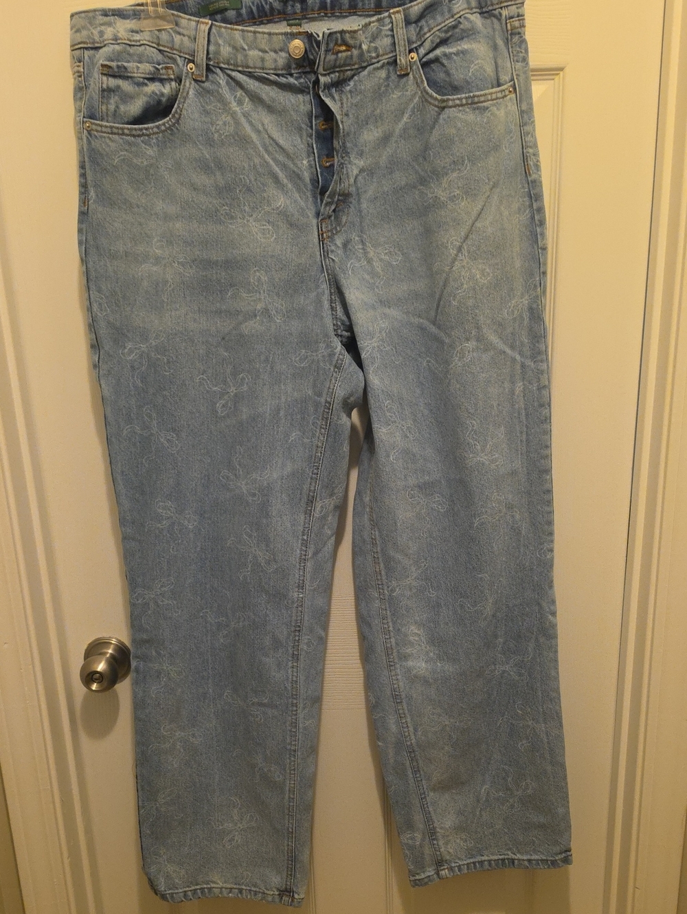 Wild Fable Women's High Rise Curvy Straight Jeans Medium Wash Bows